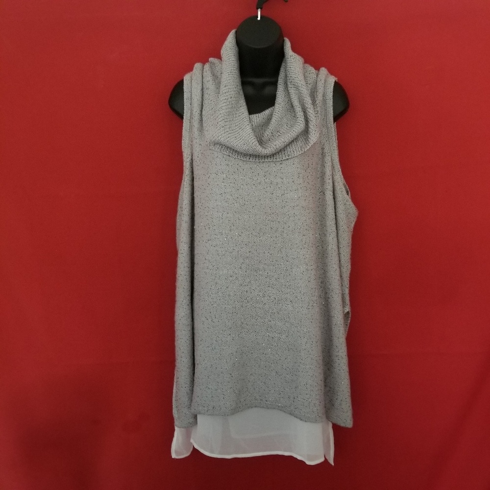 Avenue Gray Sleeveless Cowl*